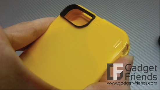 Otterbox iPhone 5 Defender Otter Character Case Otto Pattern ของแท้ 100% เคสมือถือ เคส iPhone5 สุดแจ่มมาพร้อมกับ Grip และลวดลายแมวน้ำตามแบบฉบับ Otterbox เท่โดดเด่นพร้อมการปกป้องสูงสุด 3 ชั้น สะดวกพกพา